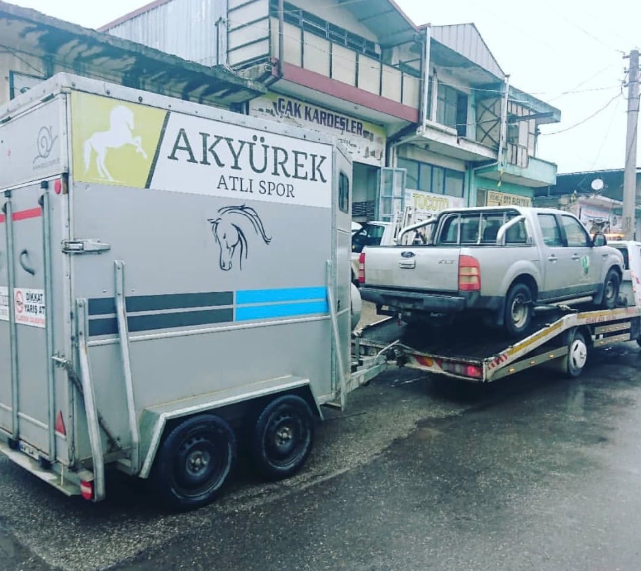 Pickup ve at römorku çekme – Sakarya